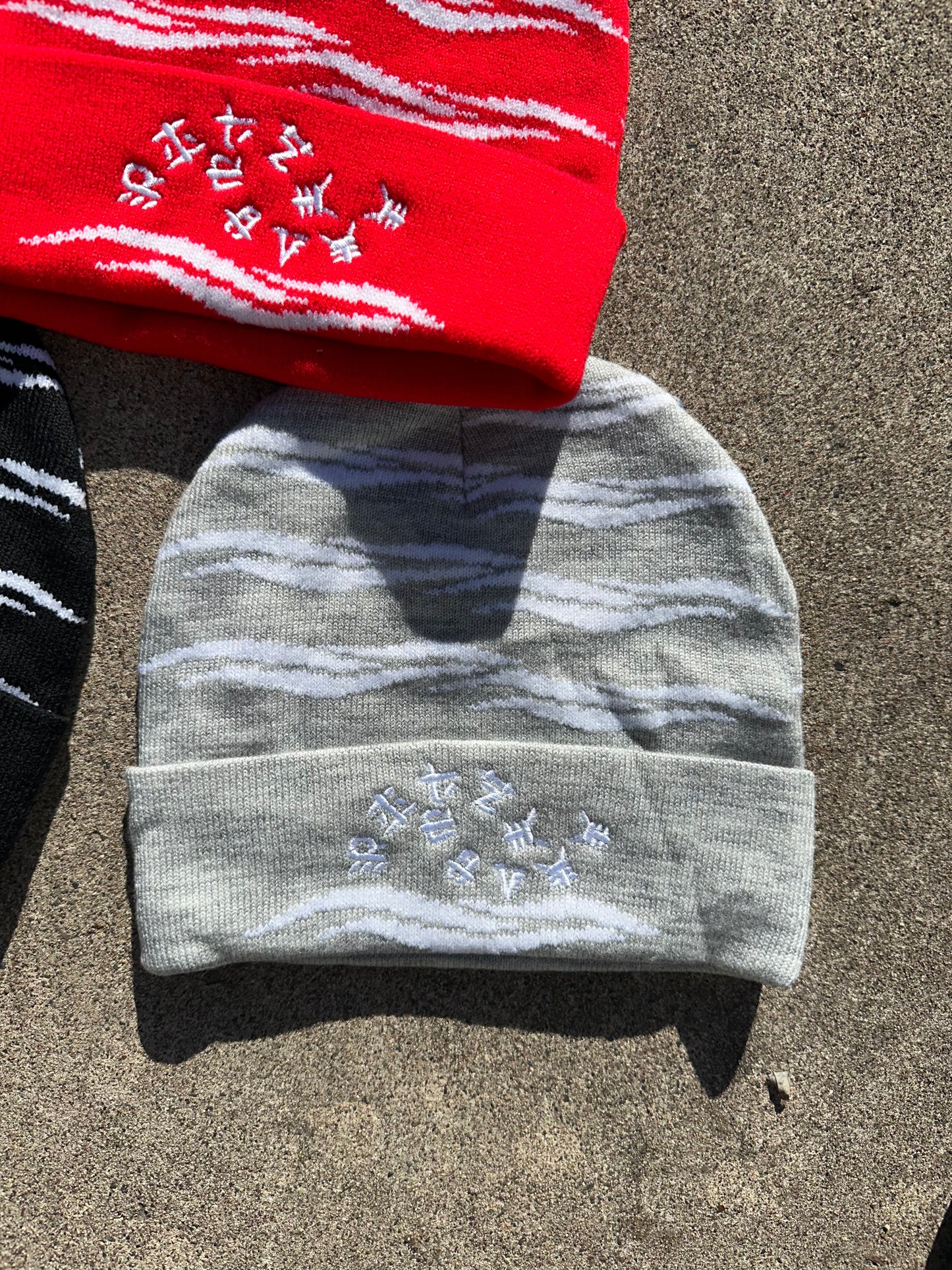 “TSUNAMI ” BEANIE-GREY
